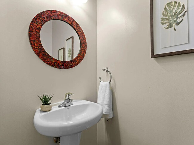 Building Photo - Earn Wealth While Leasing - Like a Homeown...