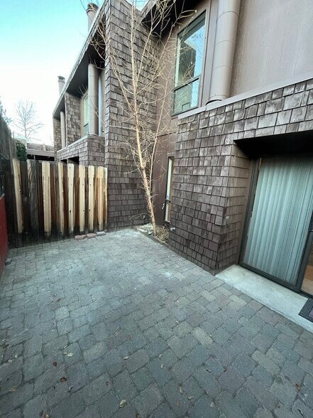Building Photo - 4195 Baker Ln