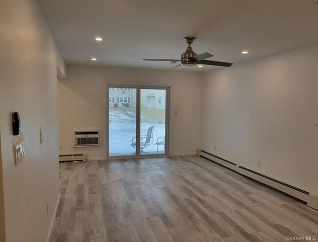 Building Photo - 100 Hillside Dr