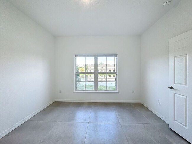 Building Photo - 1711 Barton Towne Cir