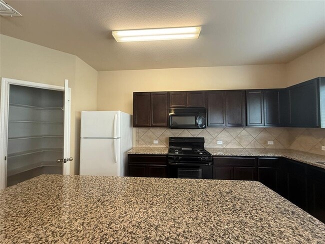 Building Photo - 503 Libani Ln
