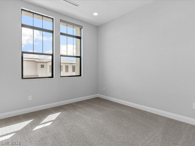Building Photo - 980 Natural Harmony St