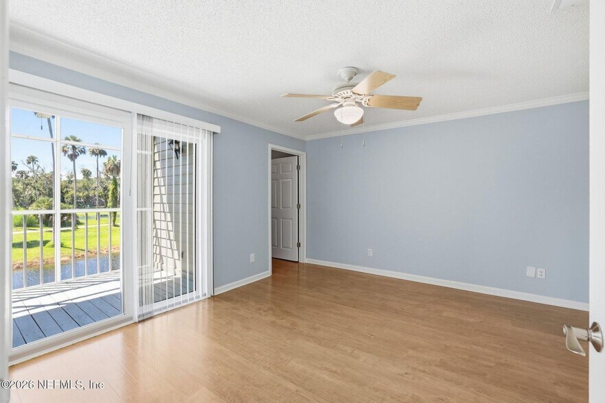 Building Photo - 400 Sandiron Cir