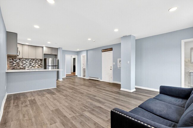 Building Photo - 1582 Irving St