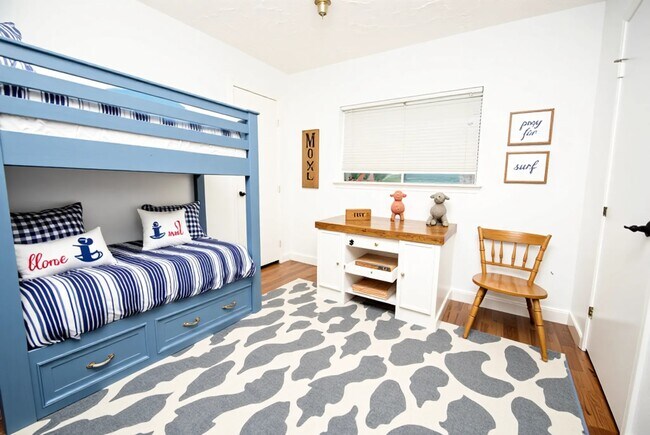 Building Photo - 16311 La Luna Dr