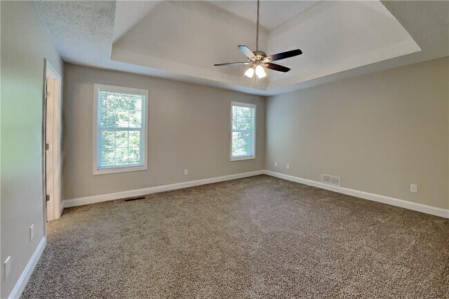 Building Photo - 3820 Pheasant Run Trce