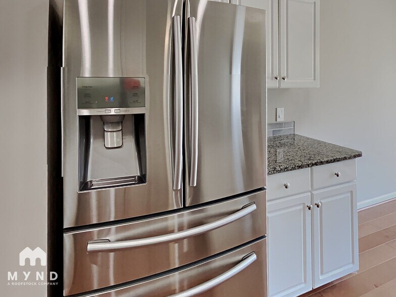 Building Photo - 9738 Woodend Ct