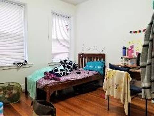 Building Photo - Allston 4 BR Apartment (H&HW Included) - 9/1/26