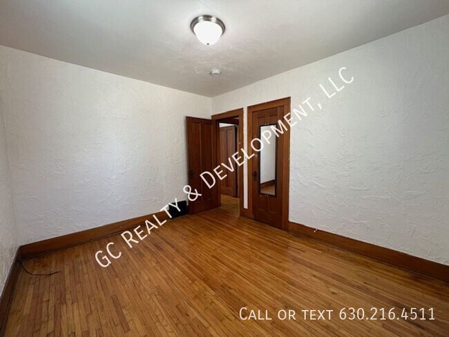Building Photo - 663 Spruce St
