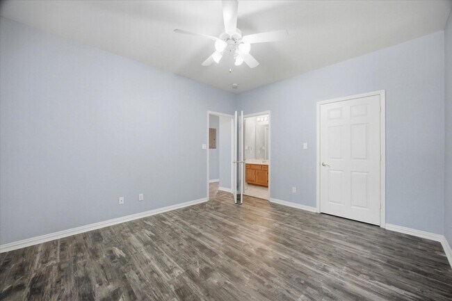 Building Photo - 1846 Signal Ridge Pl