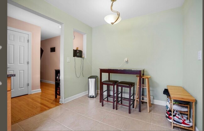 Building Photo - 7651 W Addison St