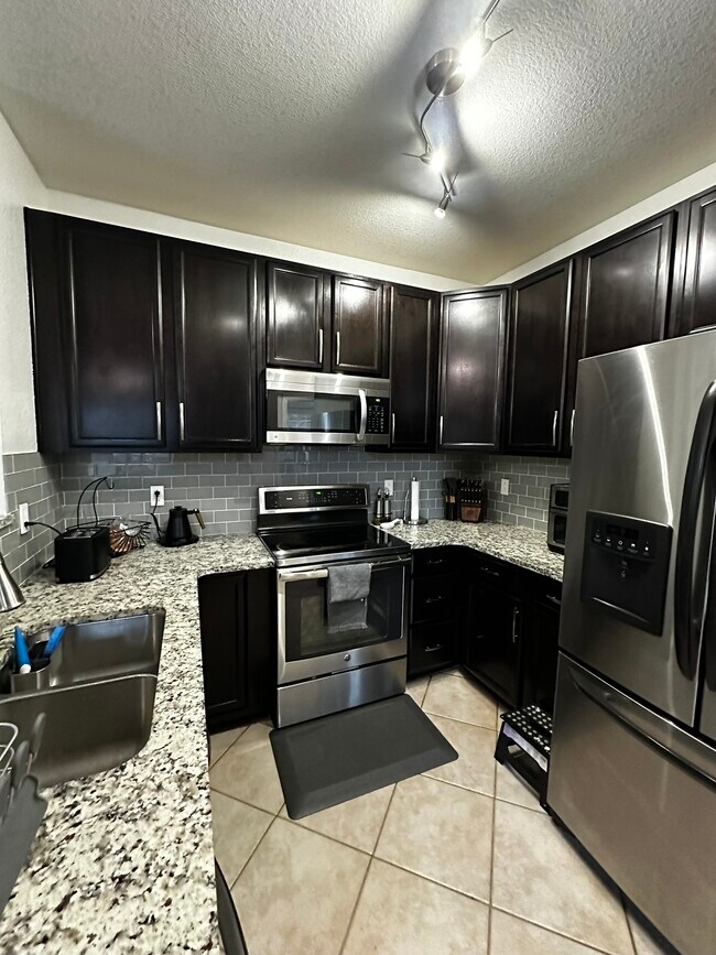 Building Photo - 4045 S Crystal Cir