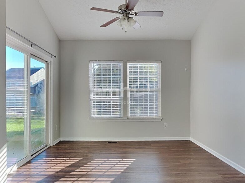 Building Photo - 5212 Man O War Dr