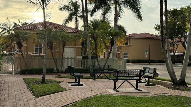 Building Photo - 8480 NW 139th Ln