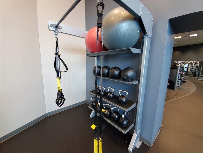 Building Photo - 1080 Peachtree St NE