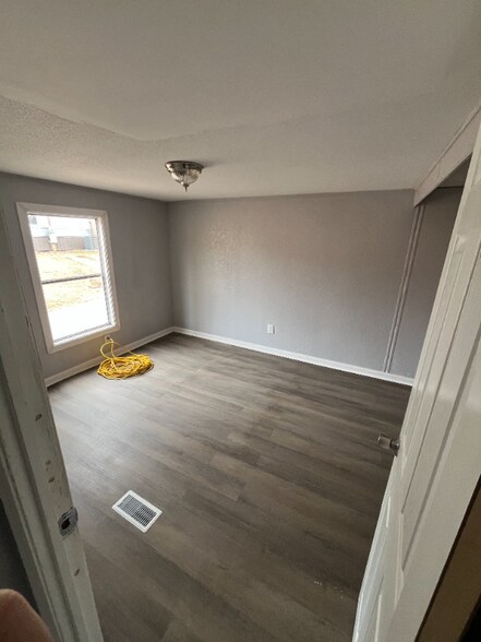 Building Photo - 3736 E Burke Blvd