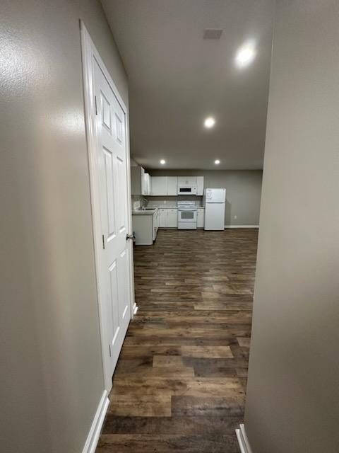 Building Photo - 2a Greenfield Rd - Unit 2A- 1st Floor