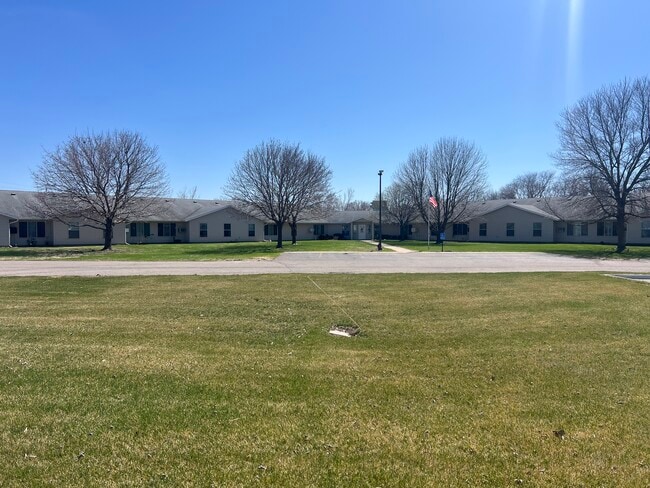 Primary Photo - Horizon Apartments