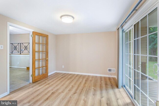 Building Photo - 6503 Friars Ct