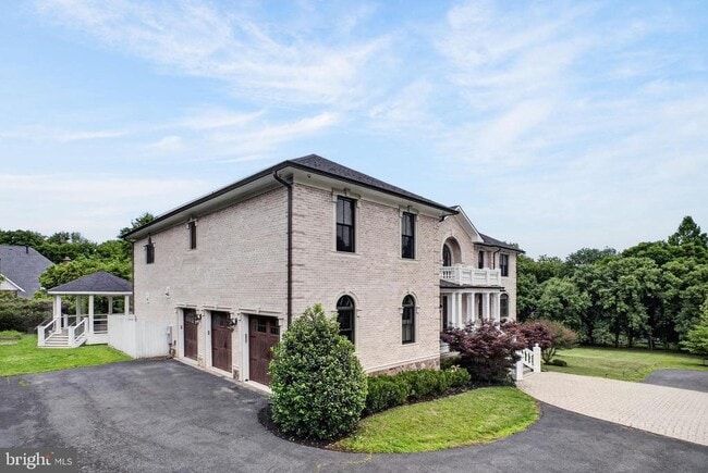 Building Photo - 7112 Georgetown Pike