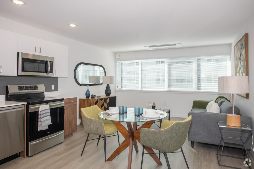 A-13 1BR, 1BA - 640SF - Living Room - THE MOD AT MIDTOWN