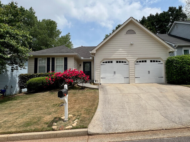 Primary Photo - 279 Glen Cove Dr