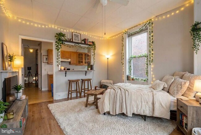 Building Photo - 711 Corinthian Ave