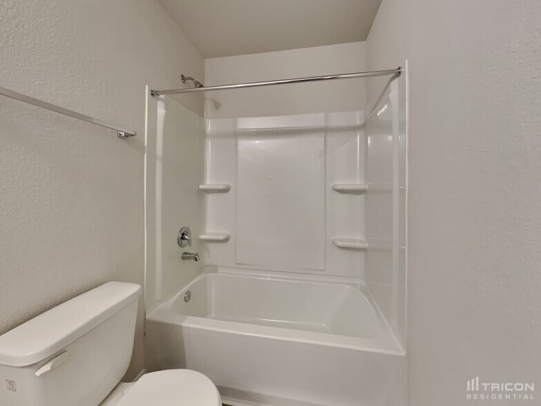 Building Photo - 15547 Taylorcrest Dr