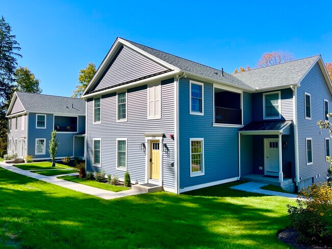 Primary Photo - 179 Butternut St