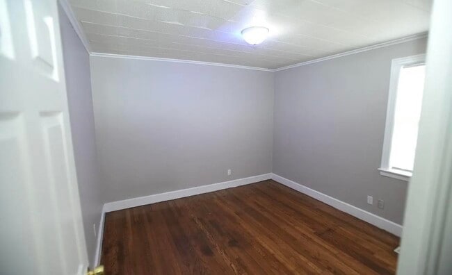 Building Photo - 3050 Tutwiler Ave