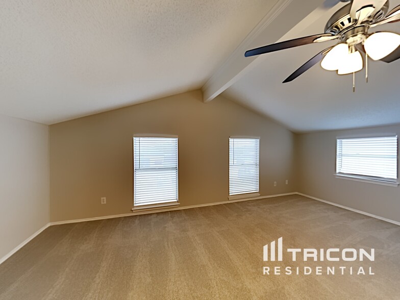 Building Photo - 6705 Lampe Ct