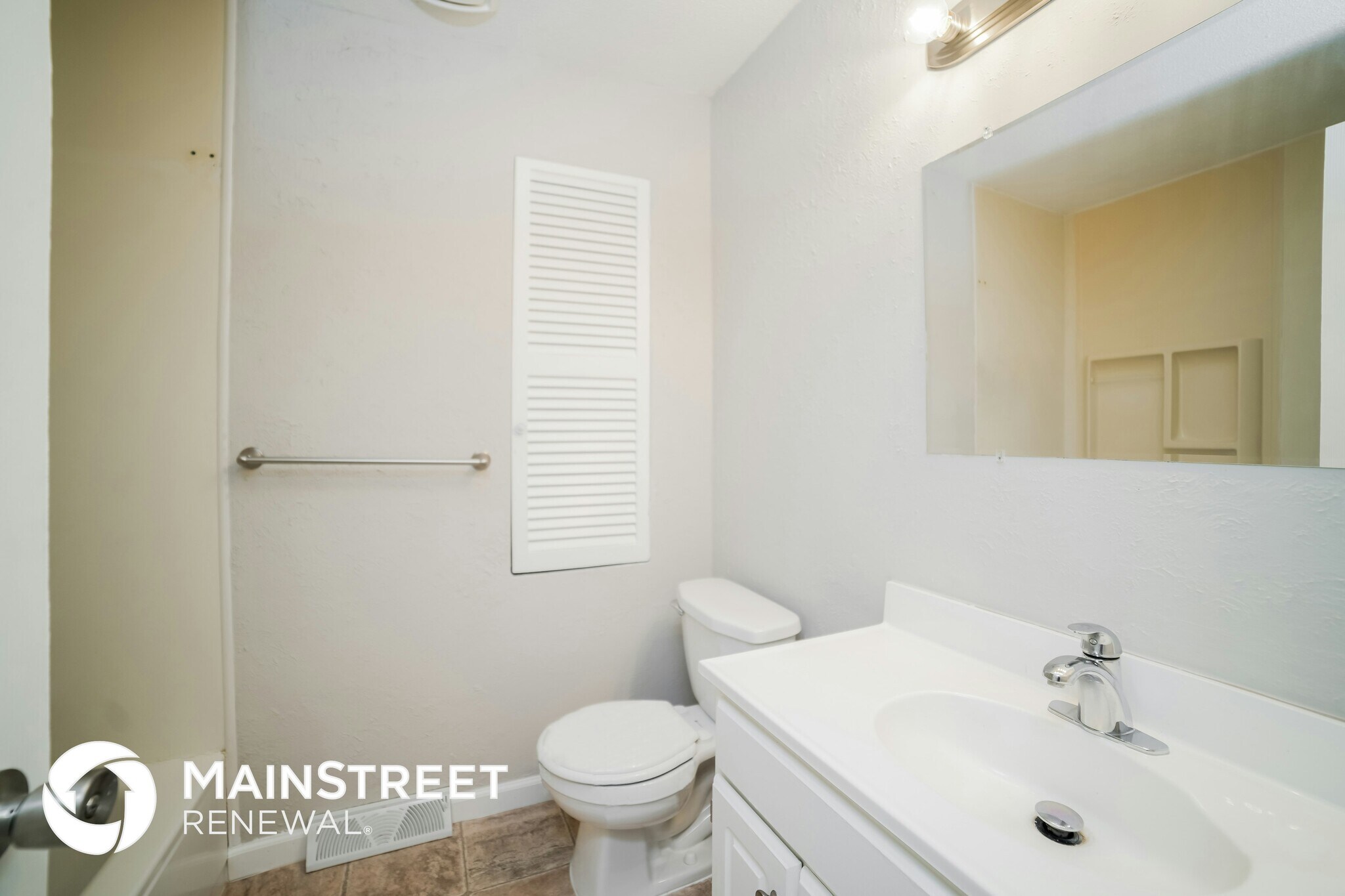 Building Photo - 409 N E Sharon St