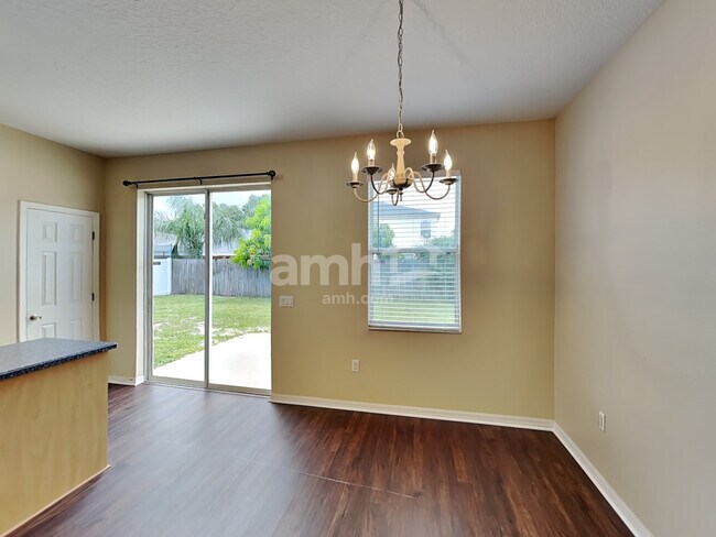 Building Photo - 10424 Frog Pond Dr