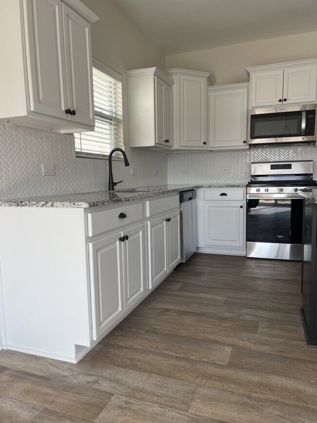 Building Photo - 509 Purple Finch Rd