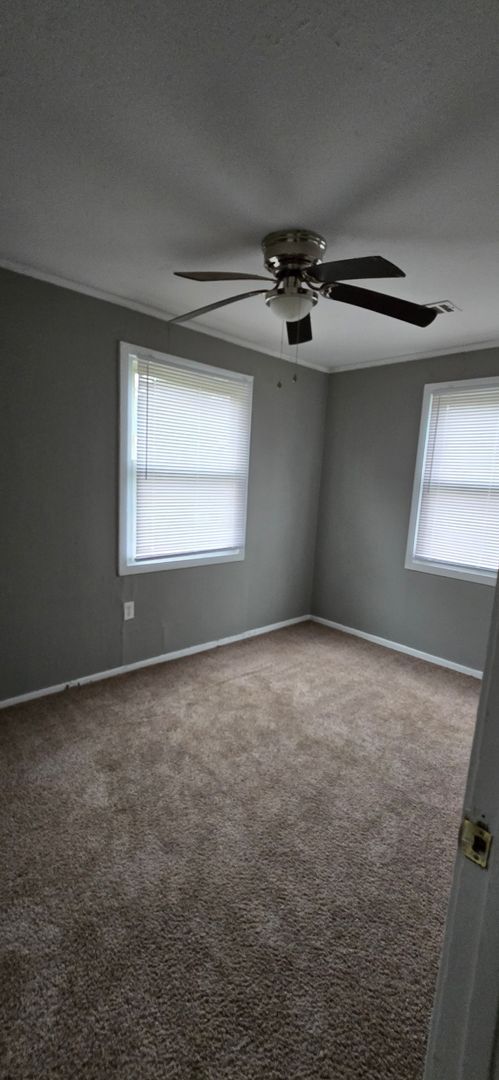 Building Photo - 1613 Cornell Dr