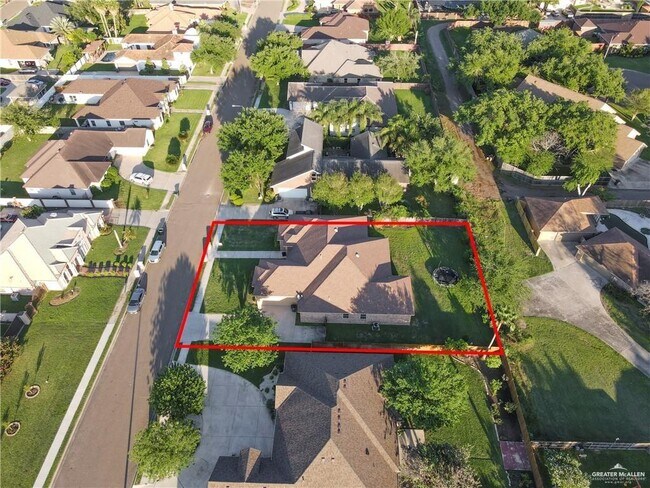 Building Photo - 29 Barcelona Blvd