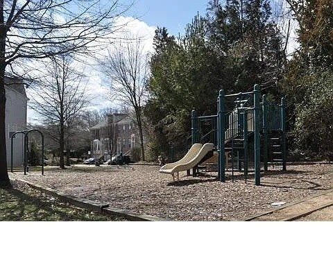 22.CommunityPlayarea - 8841 Royal Doulton Ln