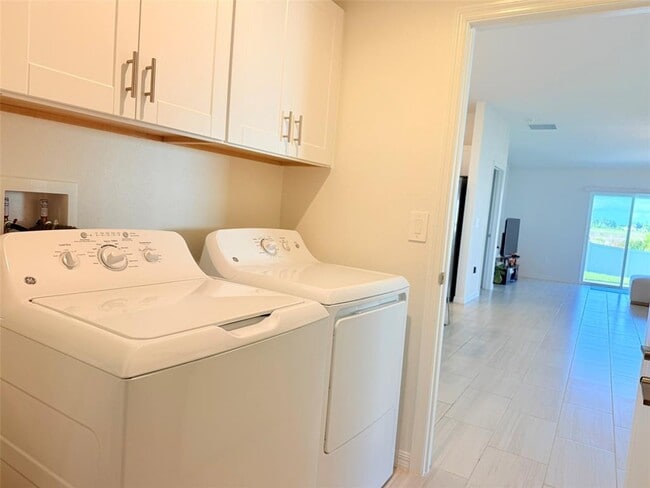 Building Photo - 35080 Brackett Bnd