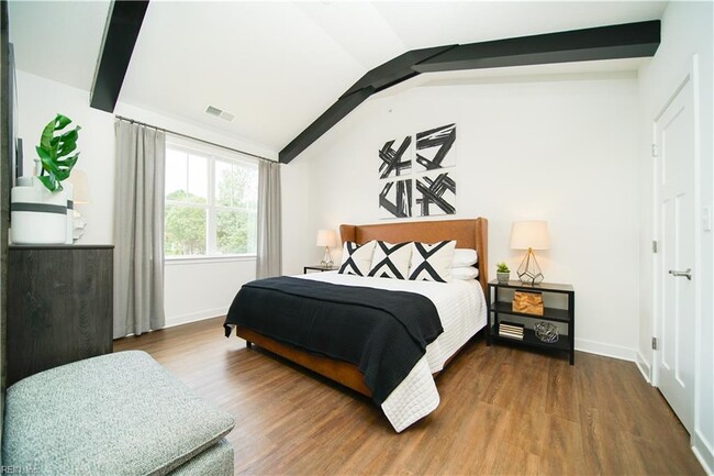 Building Photo - 312 Fishers Ct