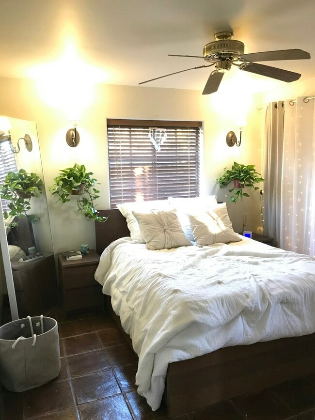 Building Photo - 3631 Manchester Ave