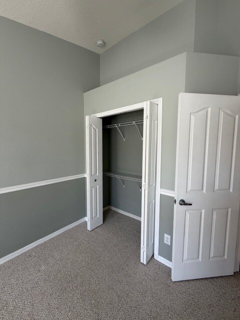 Building Photo - 2927 Bayshore Pointe Dr