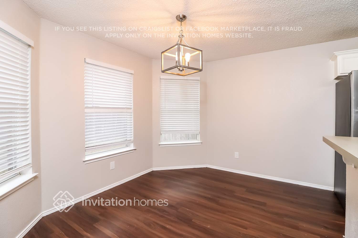 Building Photo - 944 Carlin Ln