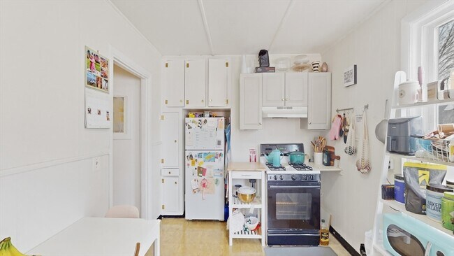 Building Photo - 64 Winslow Ave