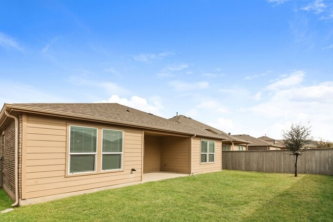 Building Photo - 2409 Rooster Ln