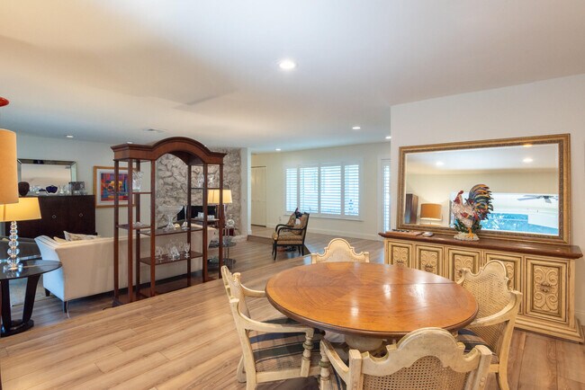 Building Photo - 3372 SE Court Dr