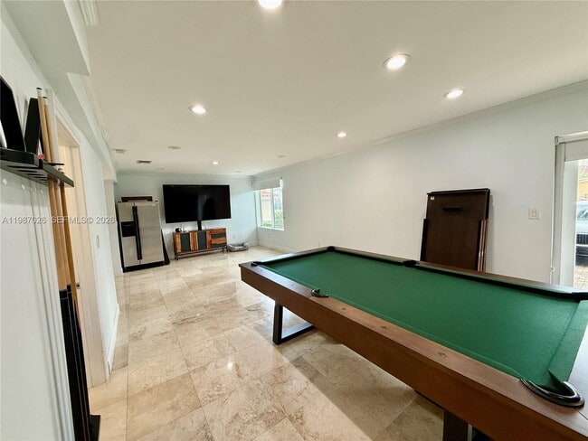 Building Photo - 211 189th Terrace