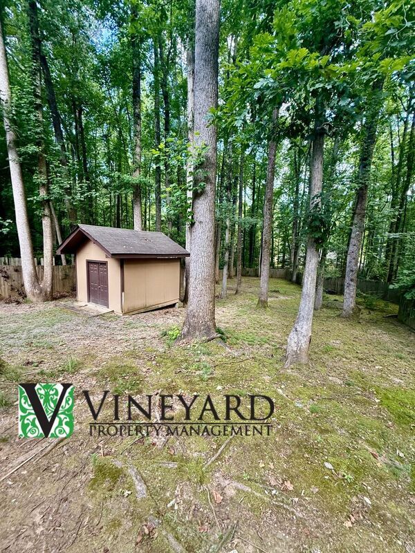 Building Photo - 1510 Oak Creek Dr