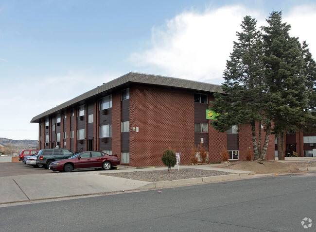Building Photo - Chestnut Heights