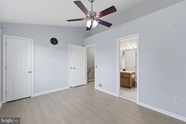 Building Photo - 14688 Basingstoke Loop