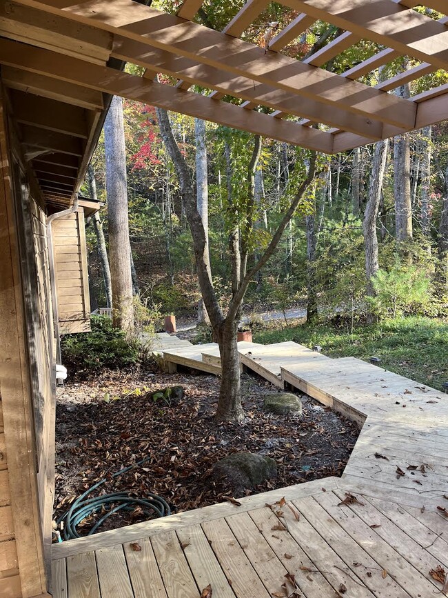 Building Photo - 709 Crab Creek Rd